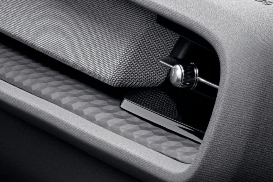 2 Front Side Ac Vents