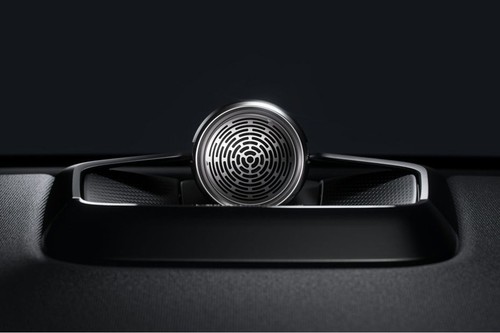 Speakers View of Polestar 3