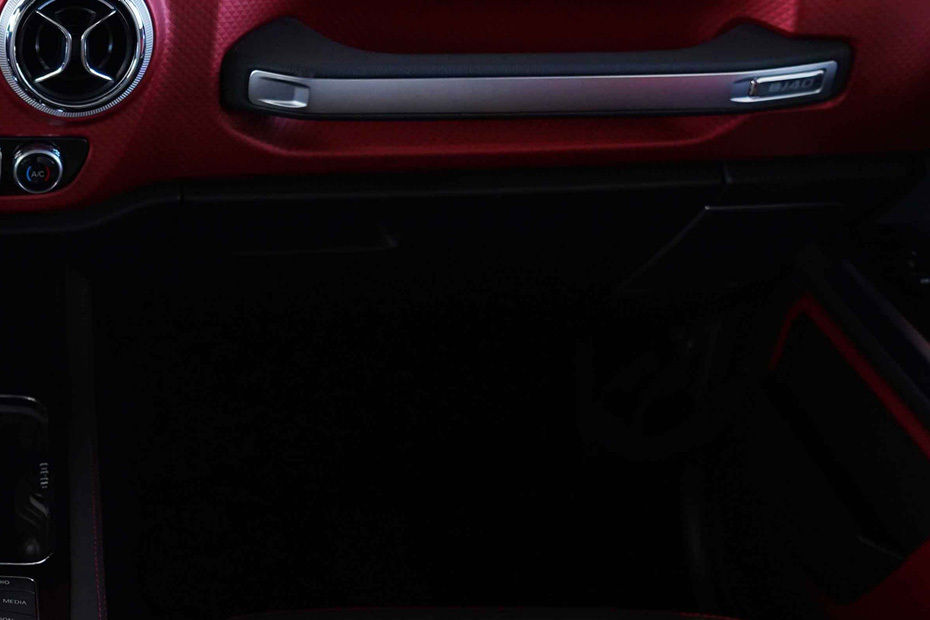 BAIC BJ40-C Glove Box