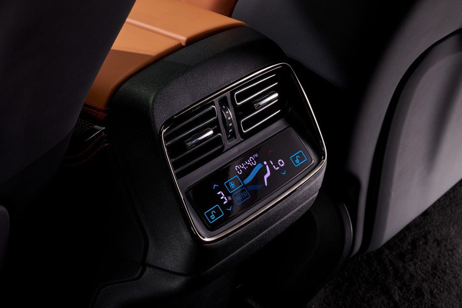 HAN Rear AC Controls