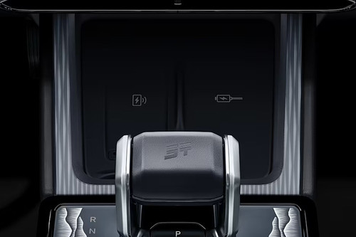 Power Accessories Outlet View of Jetour T1
