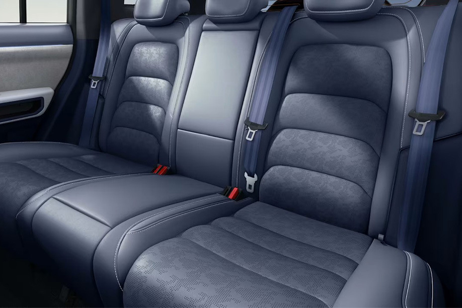 Jetour T2 i-DM Rear Seats