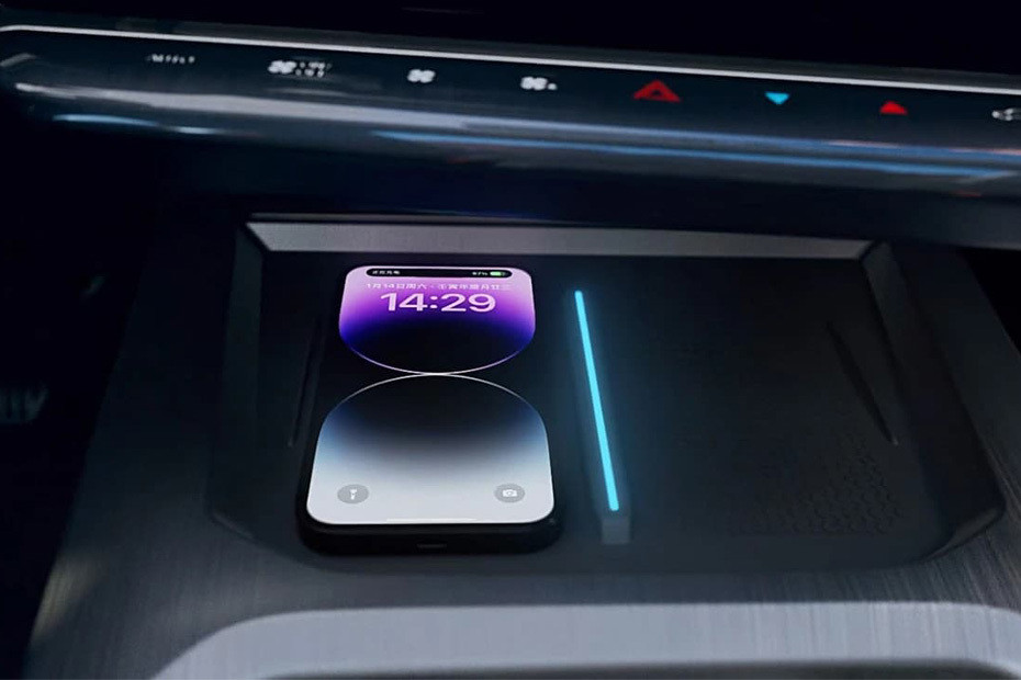 Power Accessories Outlet View of Kaiyi X7