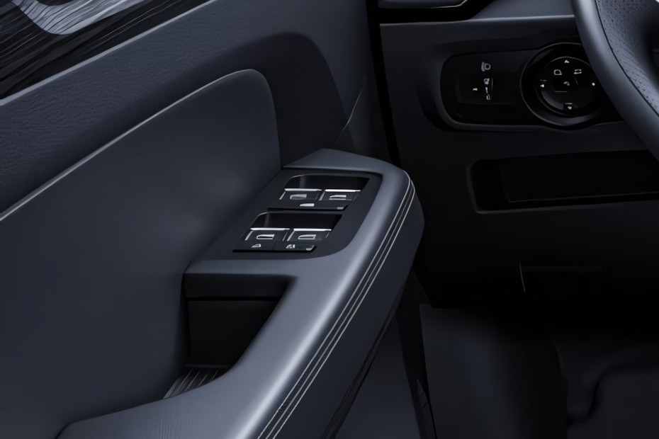 Kaiyi X3 Pro Drivers Side In Side Door Controls