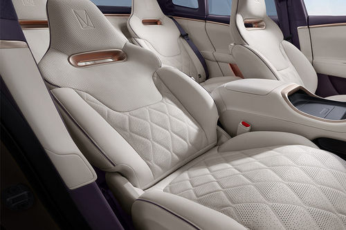 11 Passenger Seat
