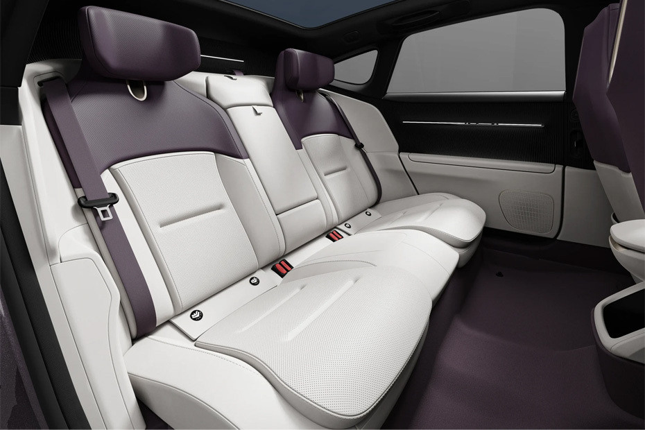AVATR 12 Rear Seats