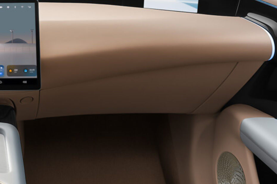 AVATR 07 Glove Box