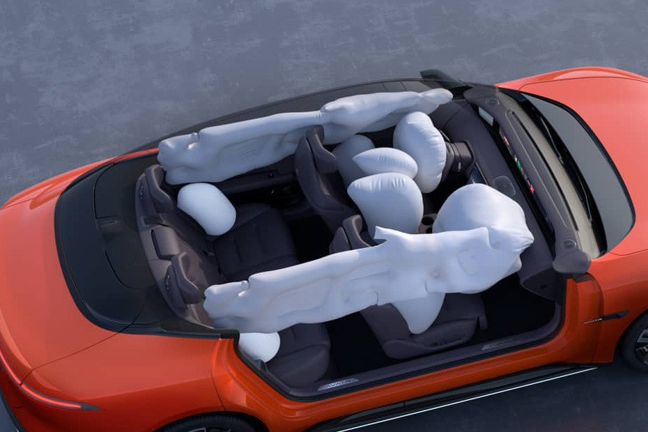 AVATR 06 AirBags View