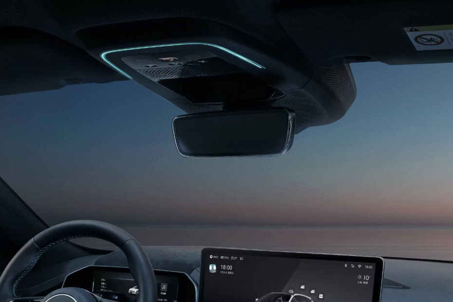 001 Courtesy Lamps