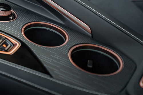001 Cup Holders