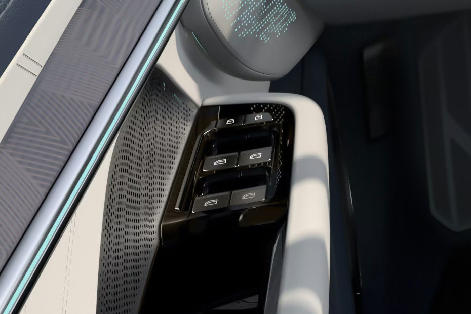 ZEEKR 001 Drivers Side In Side Door Controls