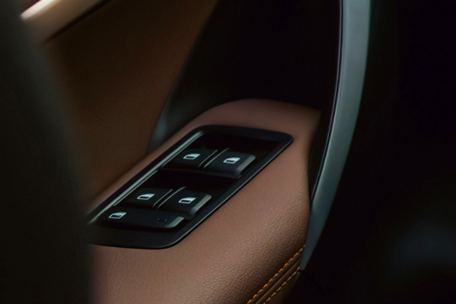 VINFAST VF6 Drivers Side In Side Door Controls