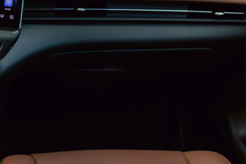 VINFAST VF6 Glove Box