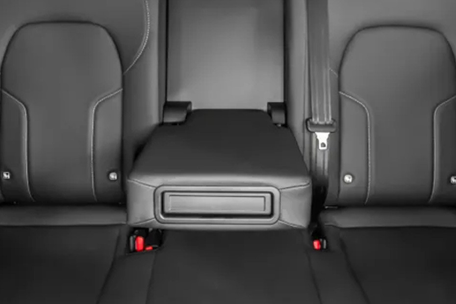 VF8 Armrest Rear