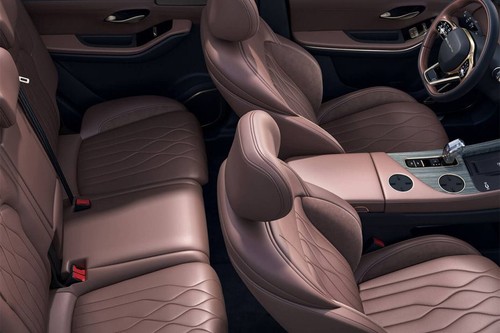 SOUEAST S09 Front And Rear Seats Together