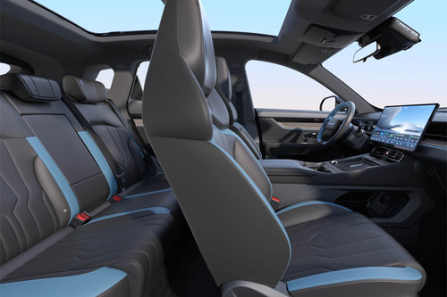 SOUEAST S06 Front And Rear Seats Together