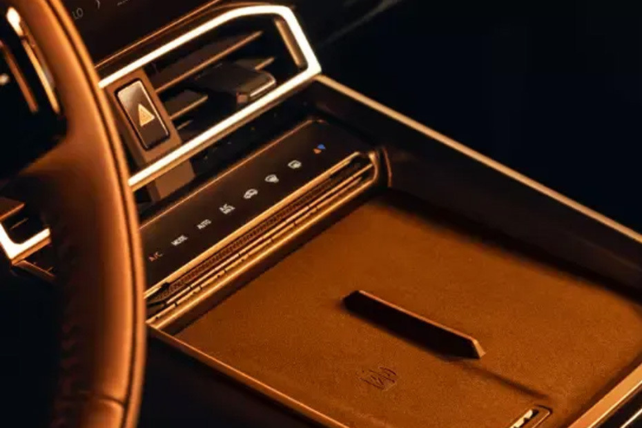 Power Accessories Outlet View of SOUEAST S06