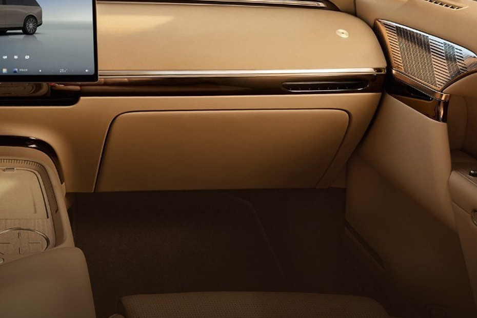 XPENG GX Glove Box