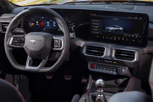 Dashboard View of Mustang