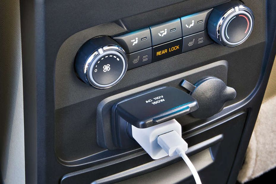 Front AC Controls of Ford Flex