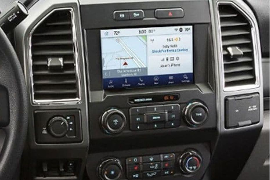 Front AC Controls of Ford Super Duty Chassis Cab