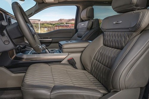 Ford F-150 Passengers View
