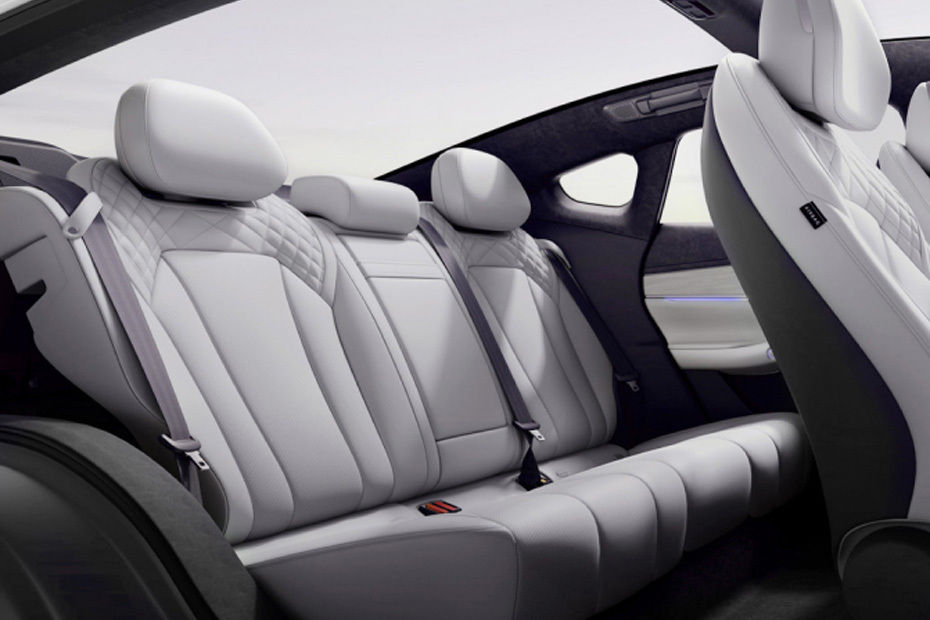 EXEED ES Rear Seats