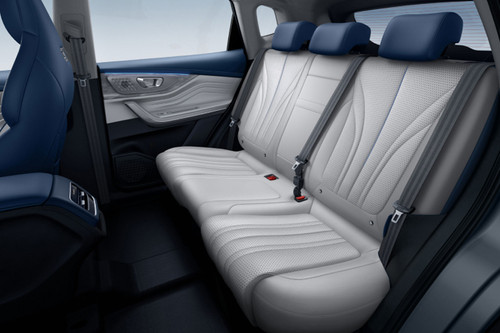 EXEED LX Rear Seats