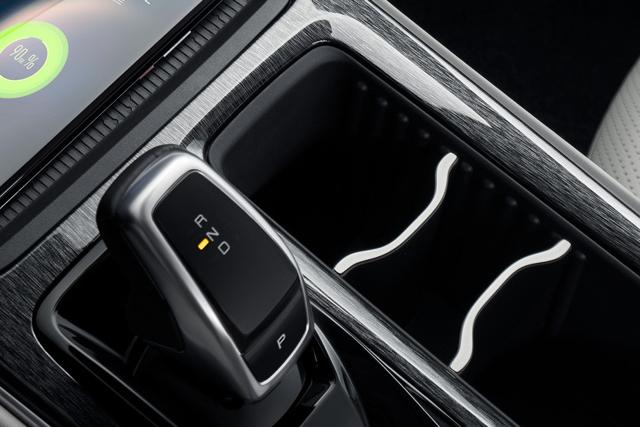 Shine Max Cup Holders
