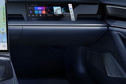 NETA S Glove Box