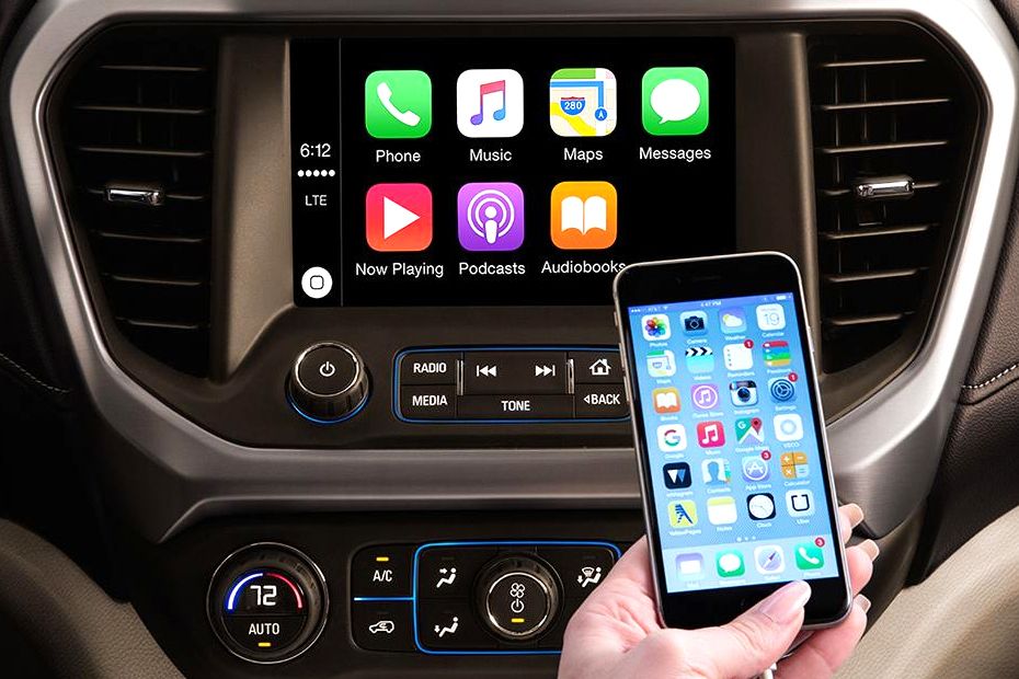 Front AC Controls of GMC Acadia Denali