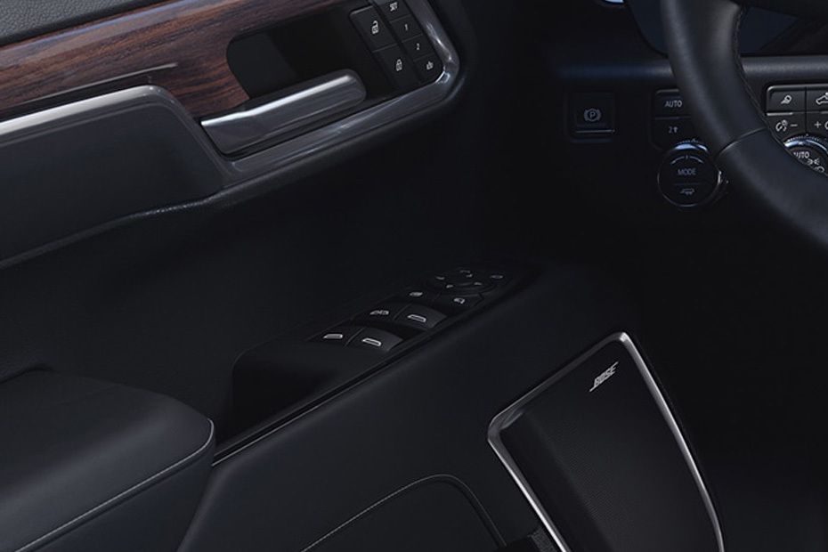 GMC Sierra LD Drivers Side In Side Door Controls