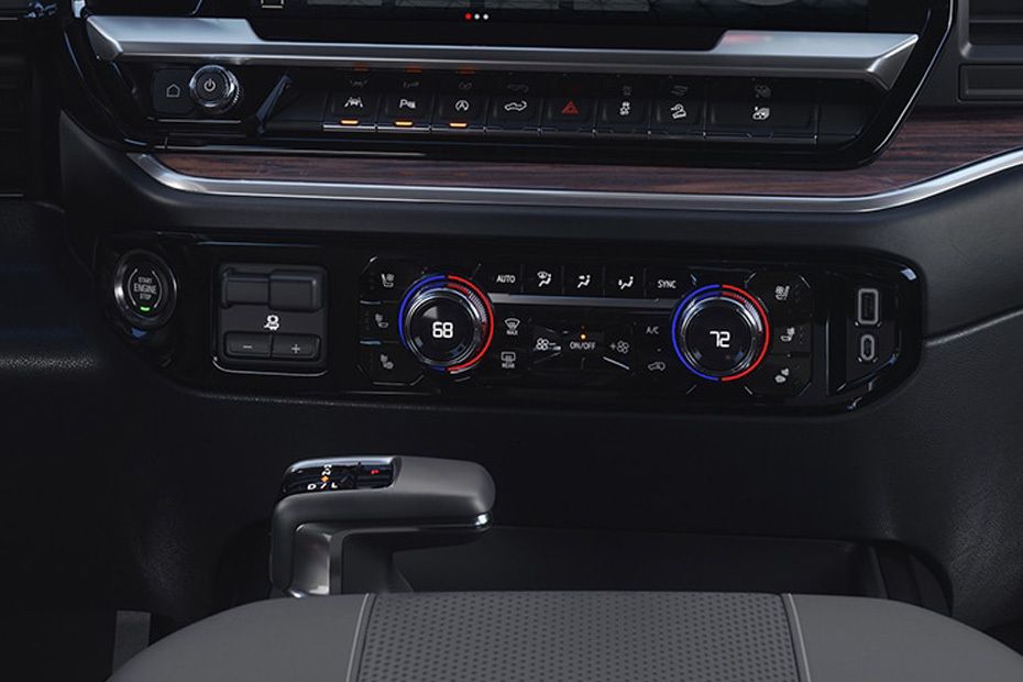 Front AC Controls of GMC Sierra LD