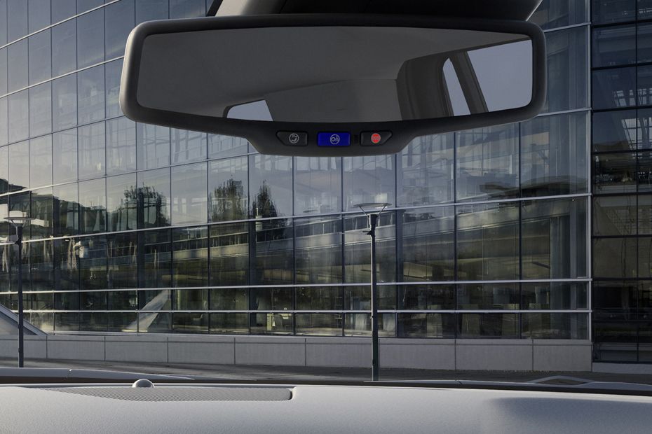 Yukon (2023-2024) Courtesy Lamps