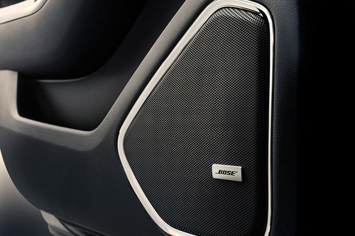 Speakers View of GMC YUKON XL Denali