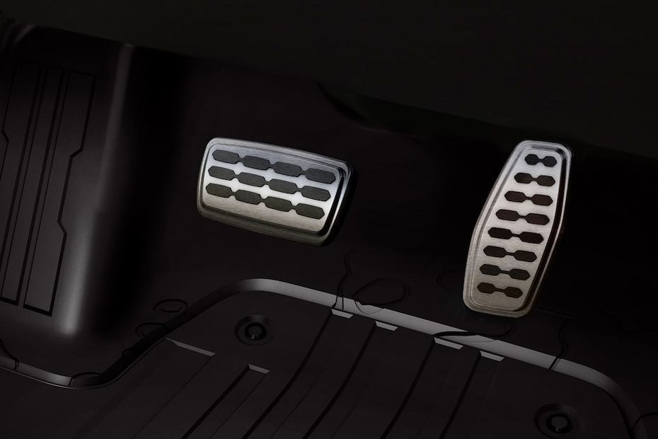 HUMMER EV Richbrook Competition Foot Pedal Set