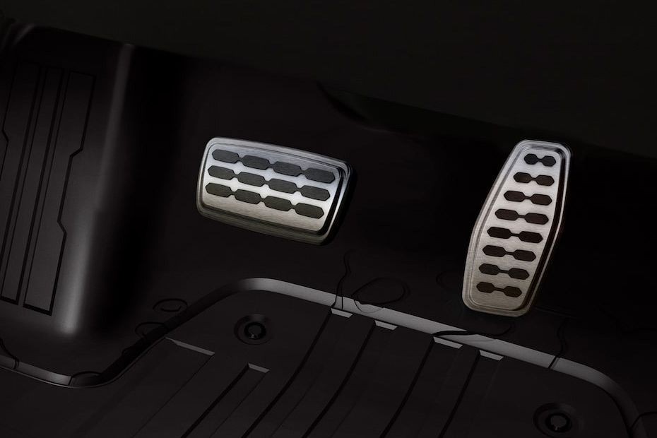 HUMMER EV Richbrook Competition Foot Pedal Set