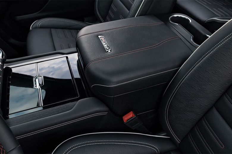 Yukon Armrest Rear