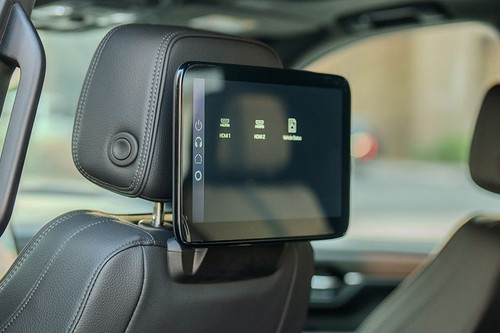 Rear Seat Entertainment of GMC Yukon