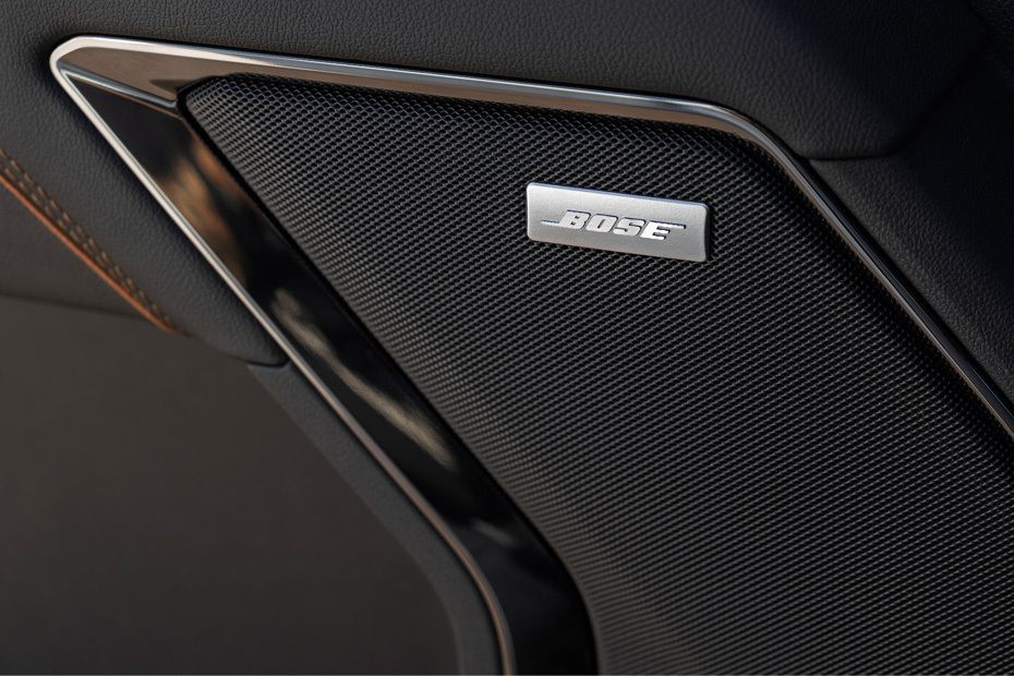 Speakers View of GMC Sierra HD