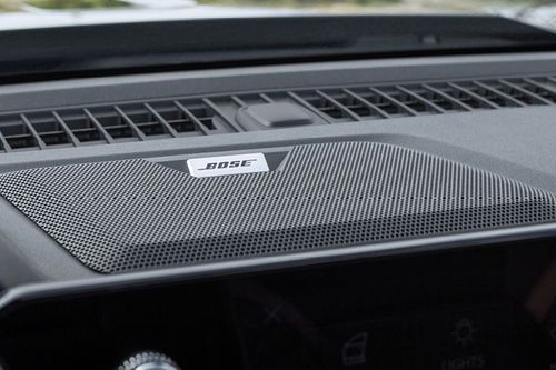 Speakers View of GMC Canyon