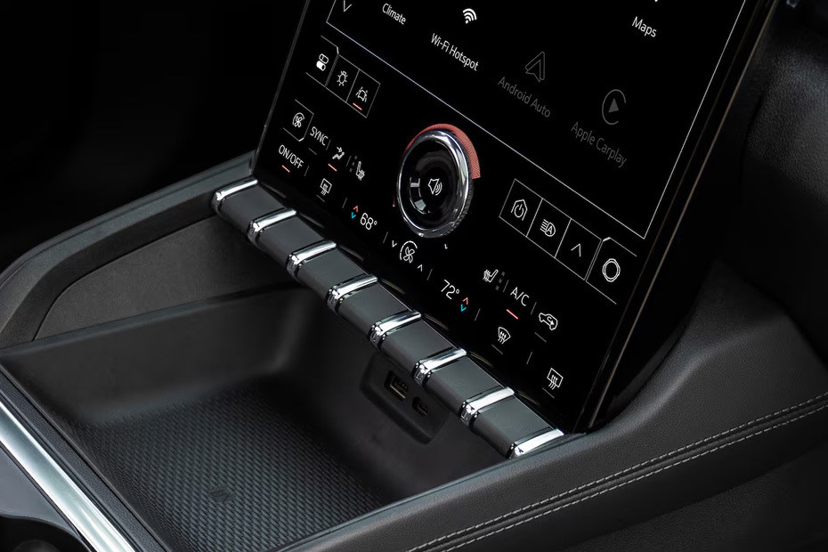 Front AC Controls of GMC Terrain