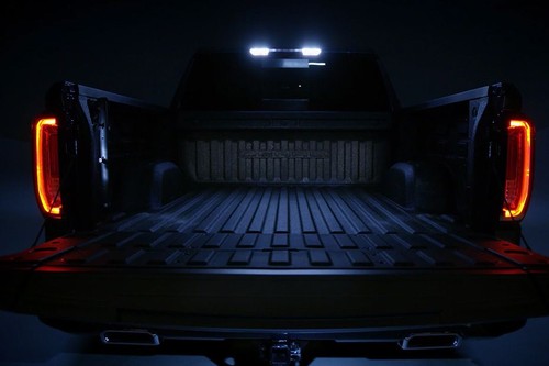 Sierra 1500 Trunk Open