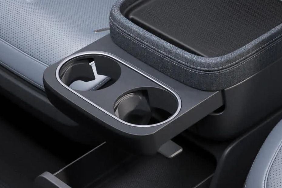 R2 Cup Holders
