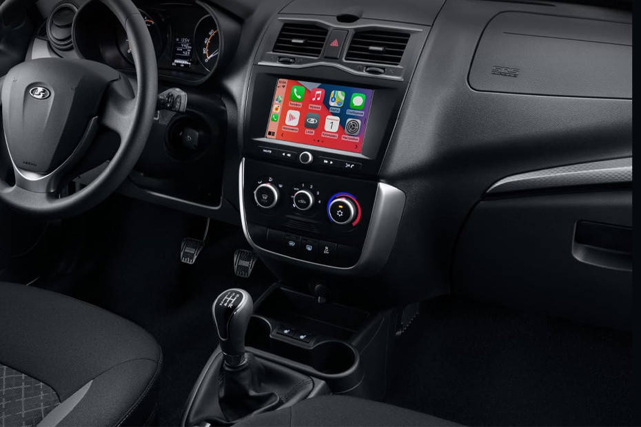 Granta Liftback Center Console