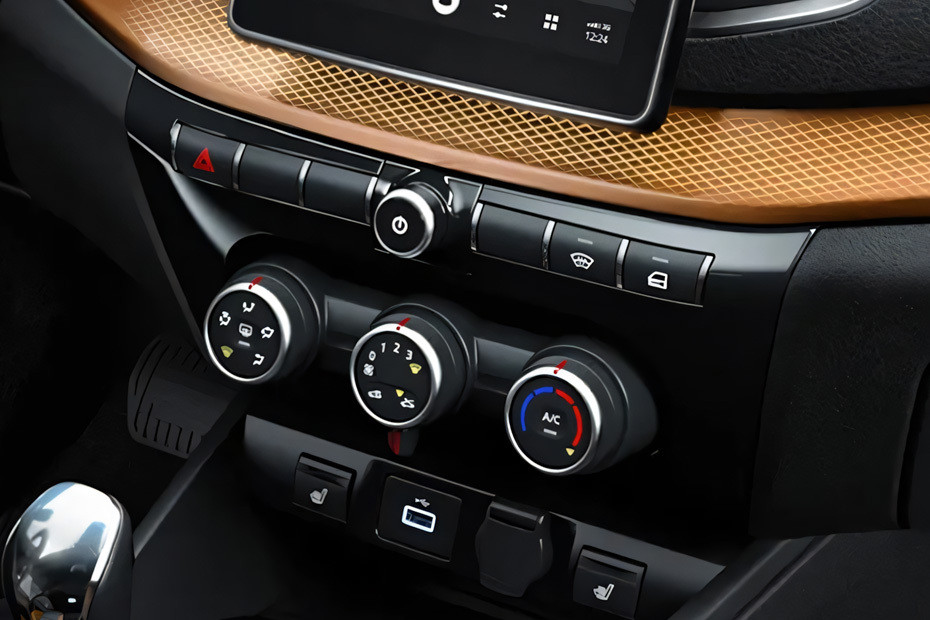 Front AC Controls of Lada Vesta SW Cross