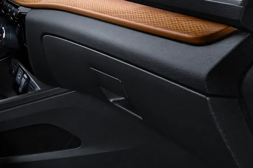 Lada Vesta SW Cross Glove Box