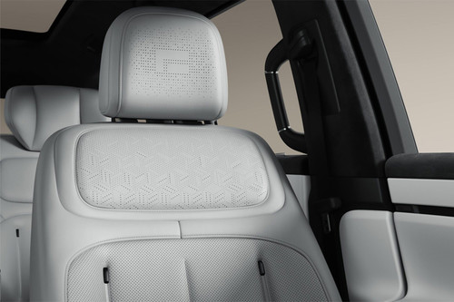 Adamas Front Seats