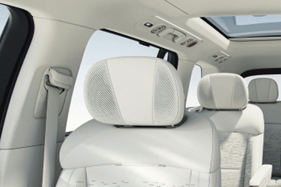 900 Front Seat Headrest