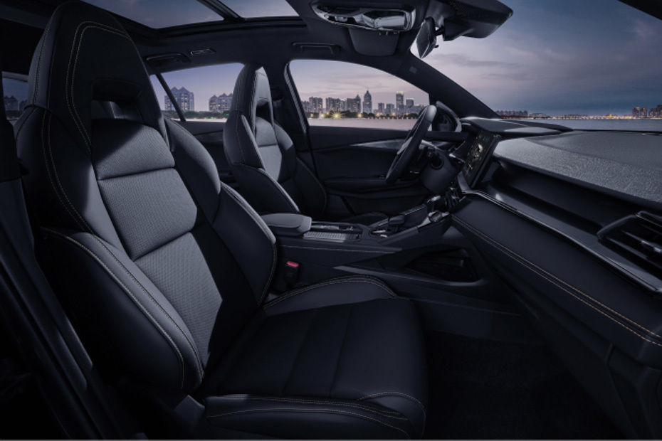 06 Front Seats
